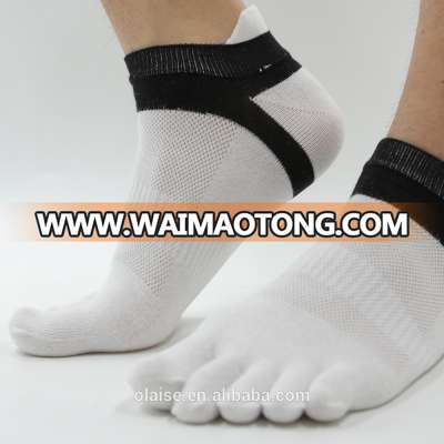 China Suppliers 2017 men cotton ankle socks breathable sports toe socks